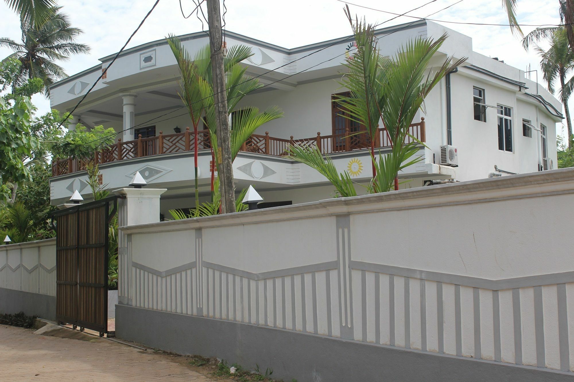 Lion Palace Weligama Exterior foto